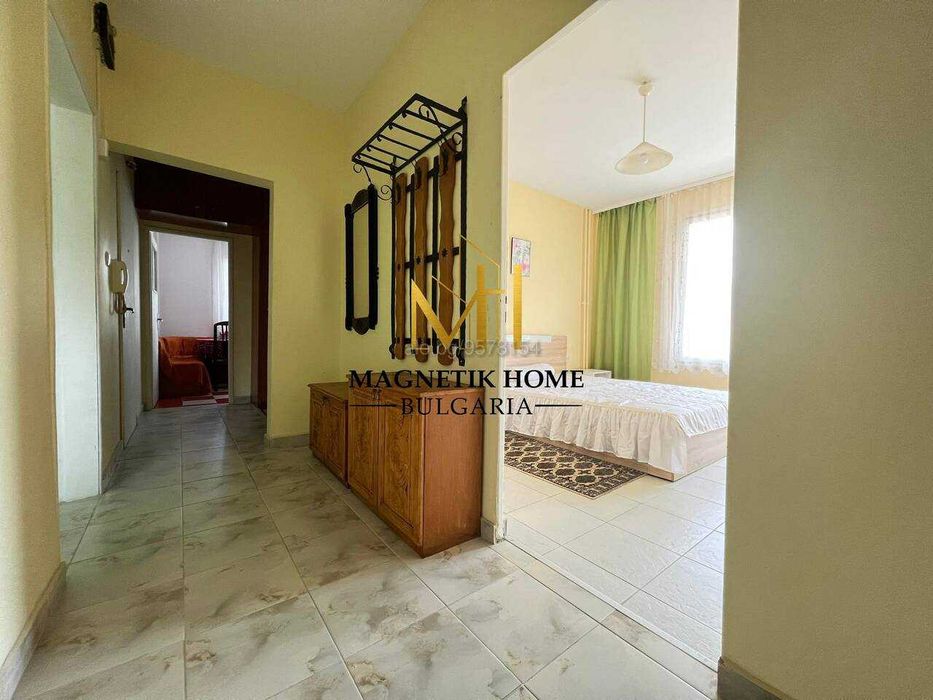 Приветлив тристаен апартамент до ”БЧК” в ж.к. Възраждане