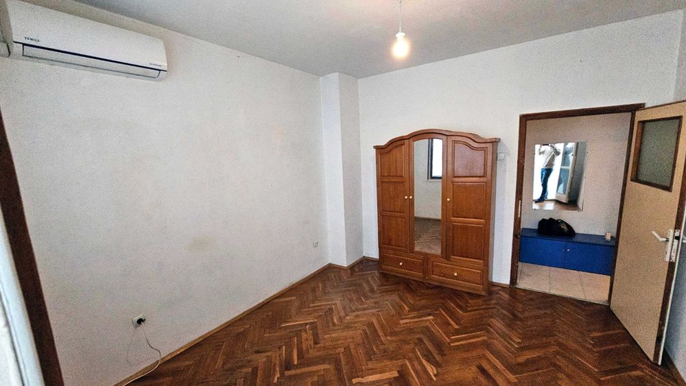 Самостоятелен 2-стаен в кв. Чайка – Дългосрочно (Необзаведен)