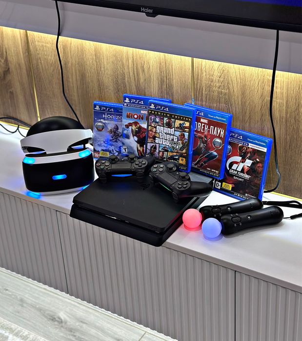 PlayStation 4 SliM 1ТВ+VR+5 диска/2 MOVE/2 Геймпад