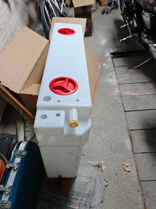 Резервоар за прясна вода 100 л,за кемпер