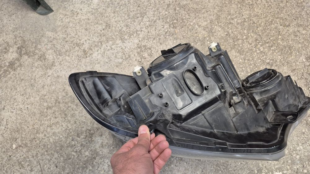 Оригинален  десен фар Hella  за  Mercedes  Sprinter  2013-2018г