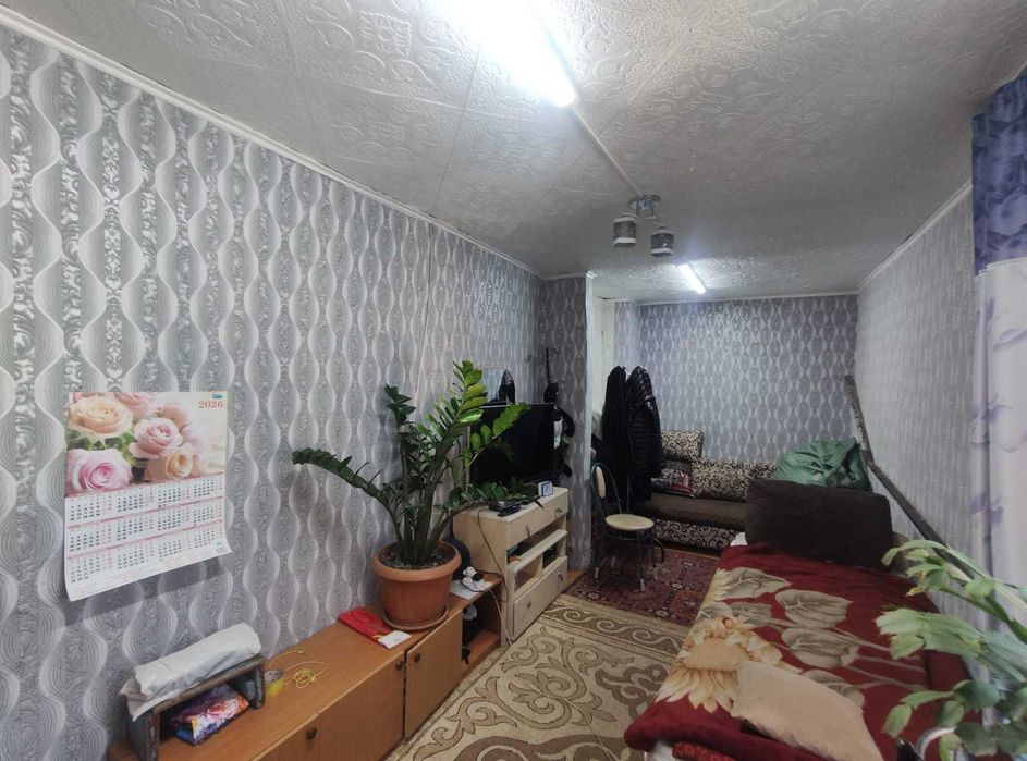 Продам частный лом ул. К.Маркса, 34