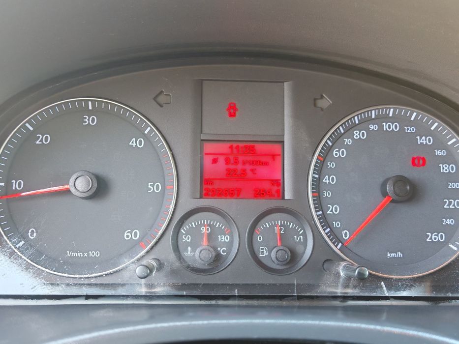 VW Caddy 1.9 tdi 105 hp