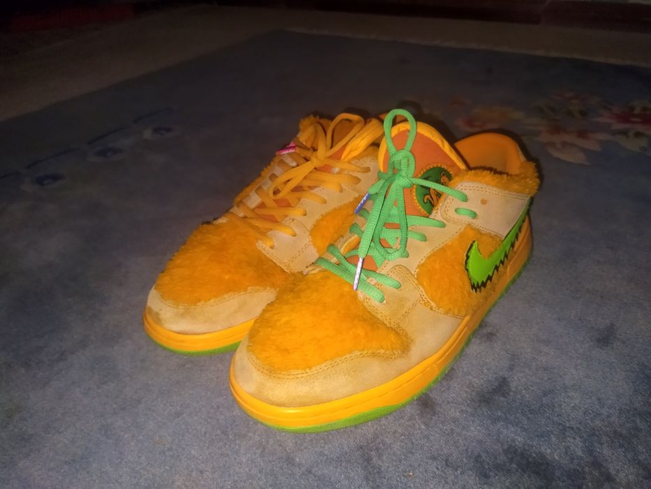 Grateful Dead x Nike SB Dunk Low “Orange Bear