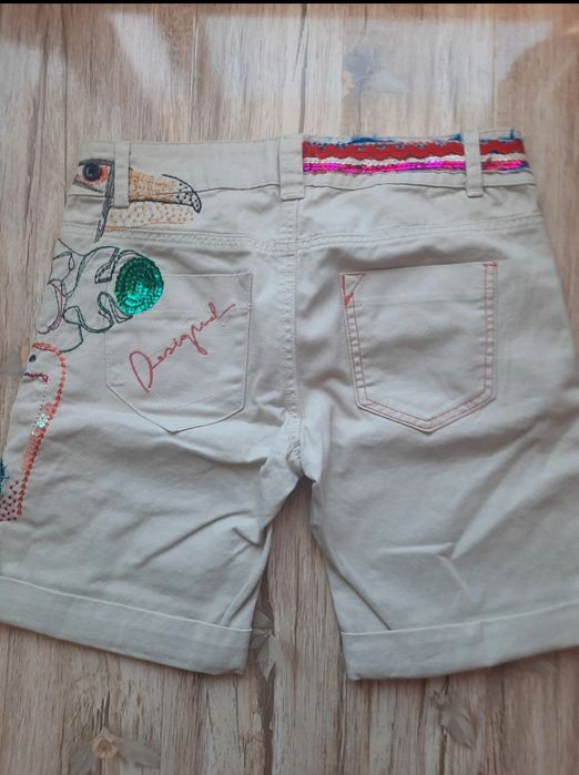 Bermude Desigual