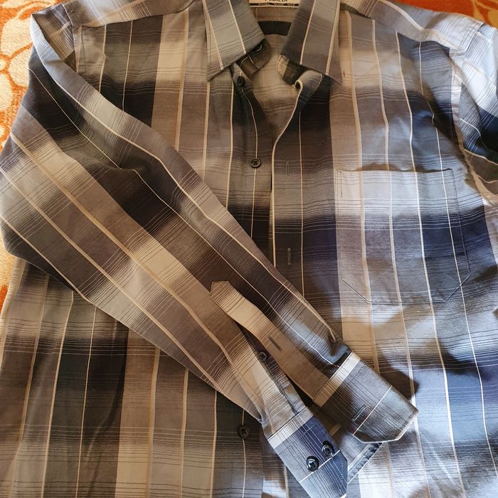 Новая мужская рубашка