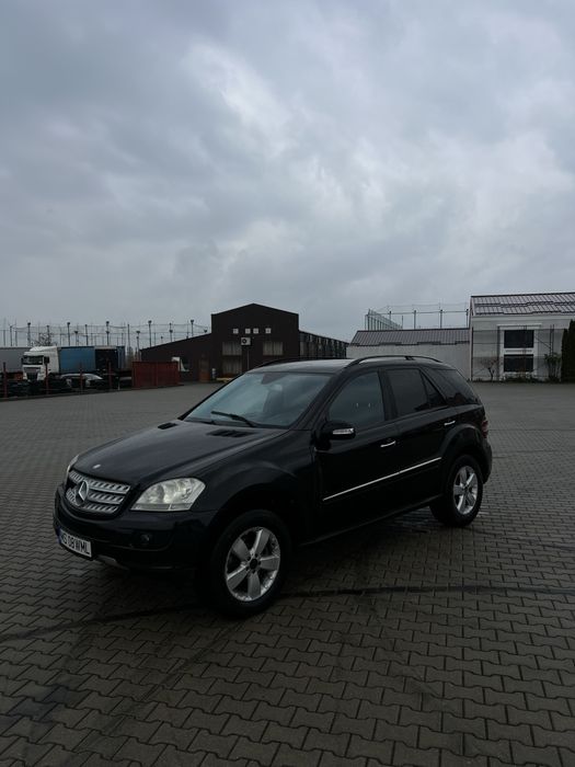 Se vinde ML 320 CDI 4 MATIC