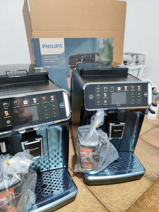 Espressor automat Philips seria 5500 LatteGo