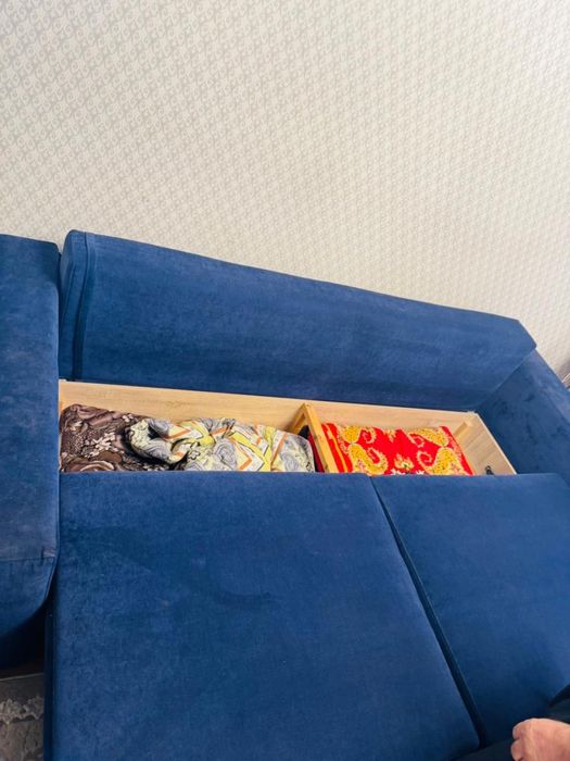 Продам диван раскладывающийся