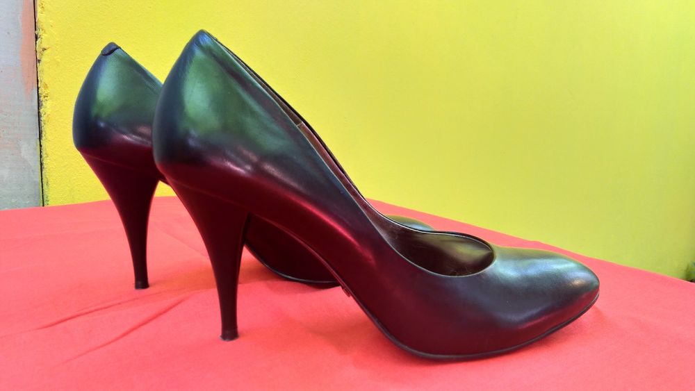 Vand pantofi dama din piele