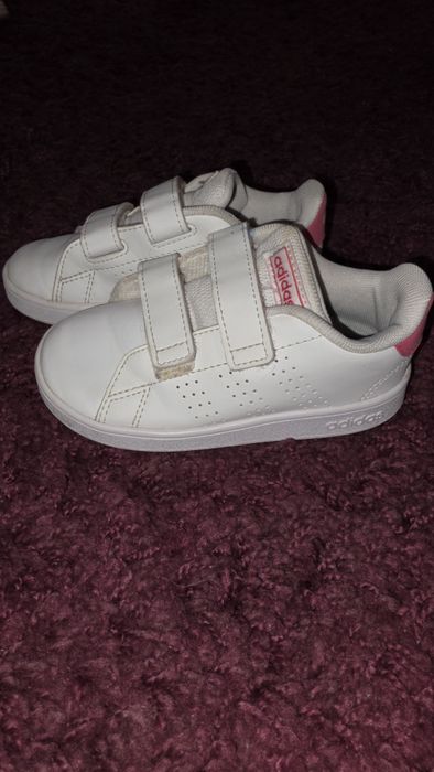 Incaltaminte sport Adidas marimea 25