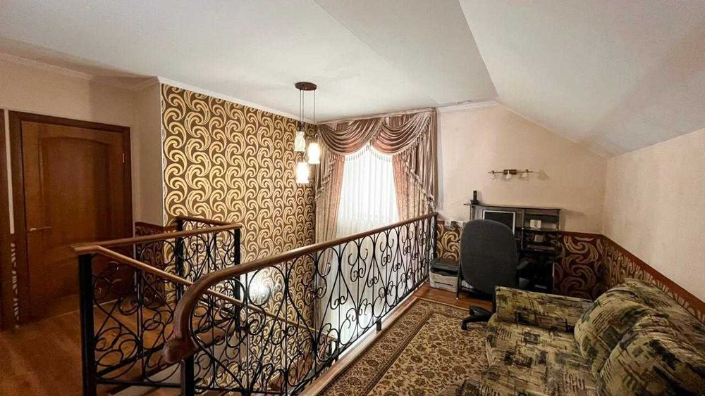 Продам 6комнатный дом Аян Империя