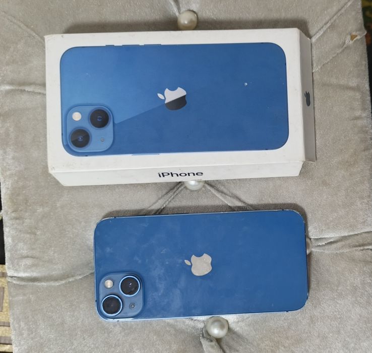 Продам айфон 13 без ремонта.