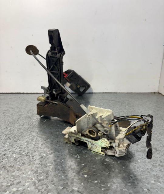 Broasca usa fata stanga Ford Mondeo MK3