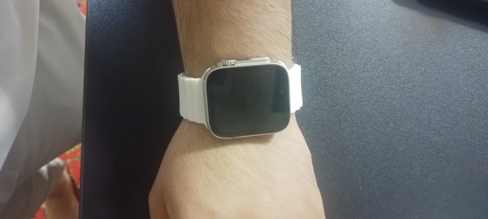 Apple vatche белый