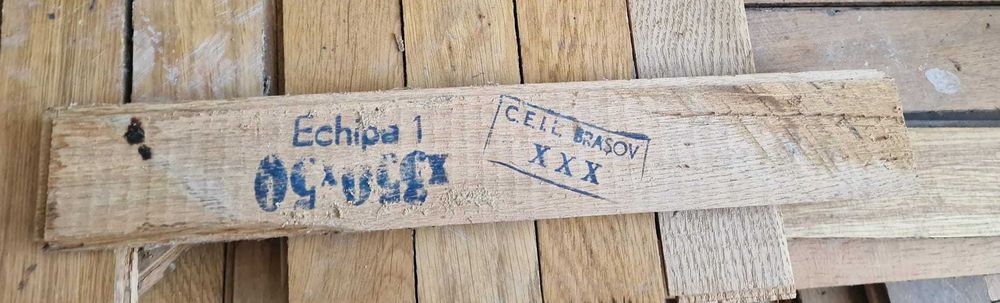 Vand parchet din anii 80