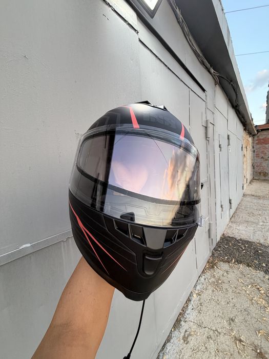 Продам мотошлем IXS