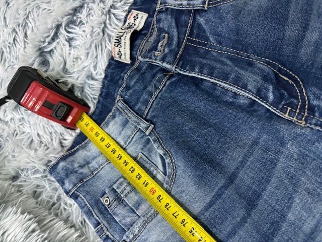 Детско яке,пролет/есен.-25лв.И Детски дънки.цена-15лв.