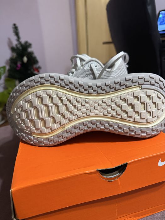 Nike vomero plus 40,5