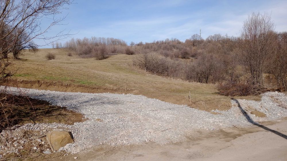 Продава се Парцел в Перник, Изток - 1400 кв.м за 68 €/кв.м - Снимка #5