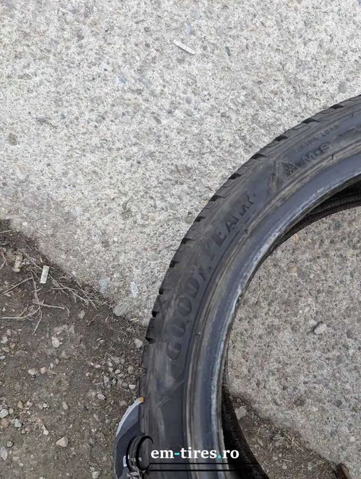 Anvelopa Iarna 235/40 R19 GOODYEAR Ultragrip Performance 96V