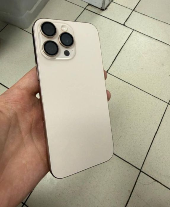 Продам айфон 16 про Макс