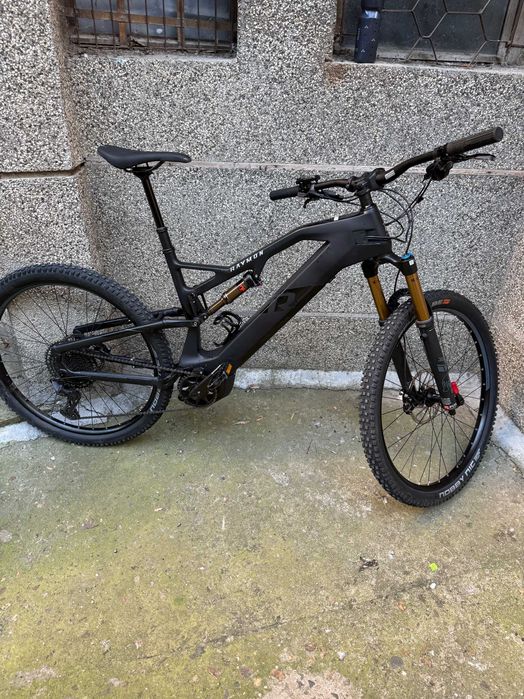 Електрически велосипед R RAYMON FullRay 150E 11.0 – Carbon / FOX Factory / Yamaha / 630 Wh