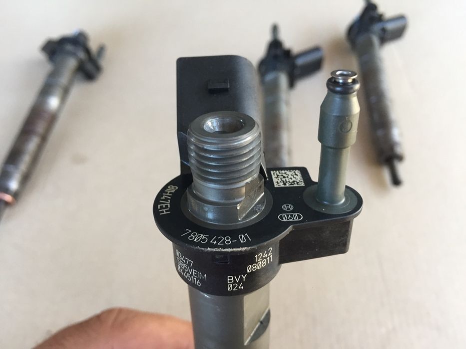 injectoare BMW E90/E92/E87/E60  177cp, diverse coduri stare impecabila