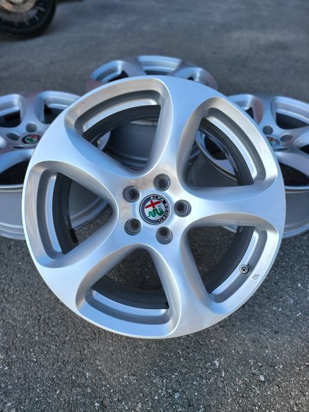 18цола Alfa Romeo,Алфа Ромео 5x110 4бр