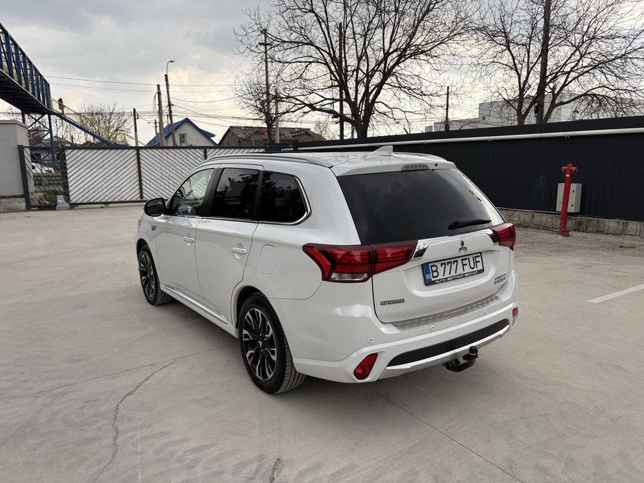 Mitsubishi Outlander Hybrid Plug In