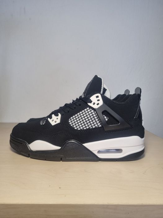 Nike Jordan 4 White Thunder (marimi: 38,39,41,43,45)