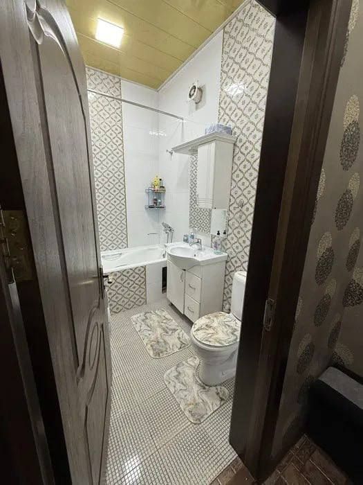 orikzor bozorini oldida