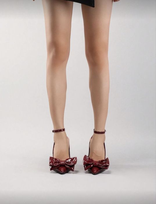 Дамски токчета с панделка