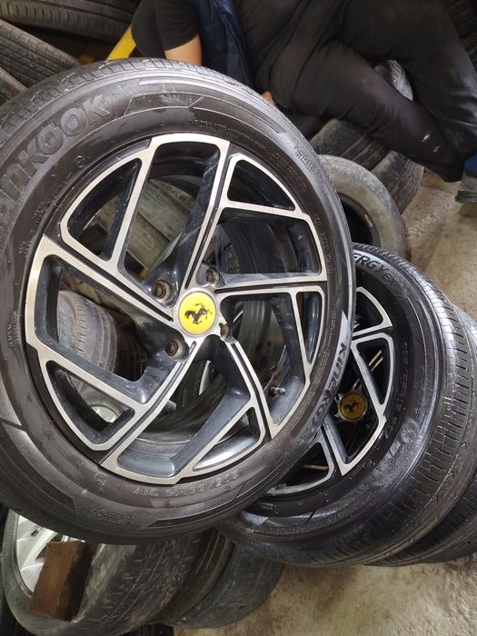 Lasetti, Gentraga tushadigan R16 ferarri diska balon sotiladi