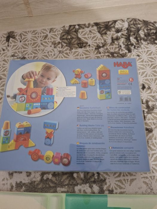 Joc interactiv cu piese din lemn