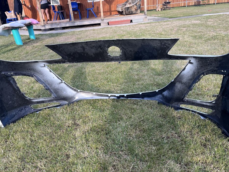 Бампер mazda 3 axela 2010 года