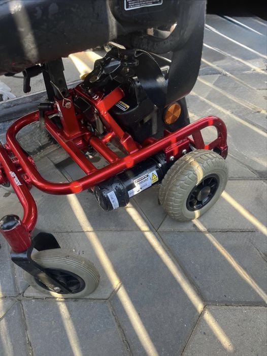 Carucior electric batrani