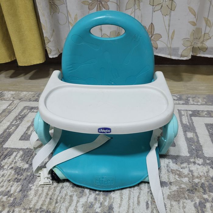 Столик бустер chicco