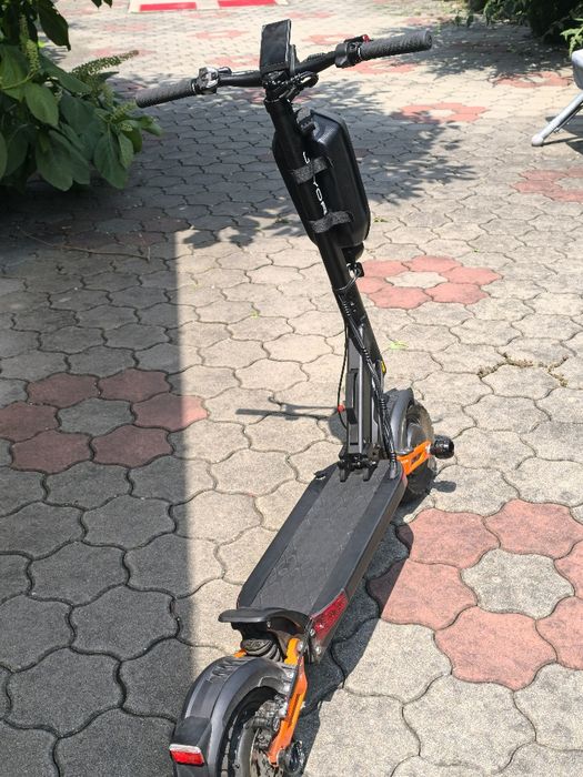 Vând trotinetă electrică Joyor t10 – în garanție