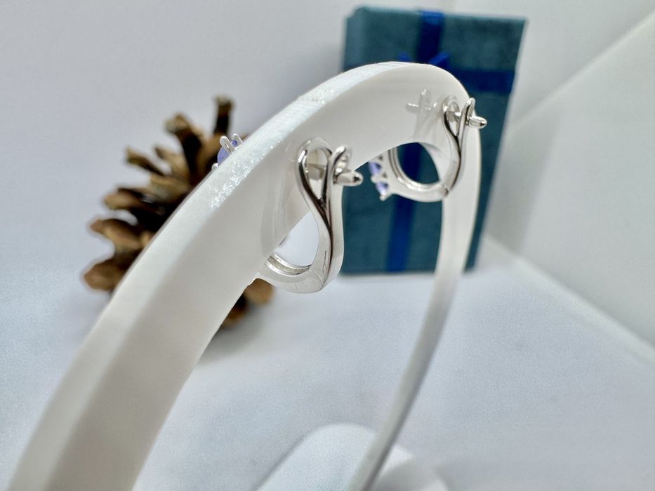 Сребърни обеци с танзанит