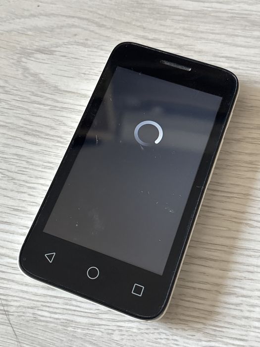 Vodafone smart first 6 V695