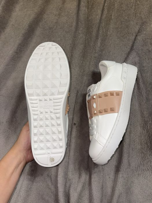 Valentino 38 Alb Roz Originali Noi Nepurtati
