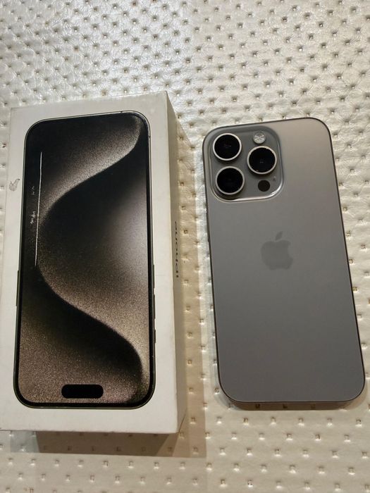 Продам Iphone 15 pro 256 gb natural