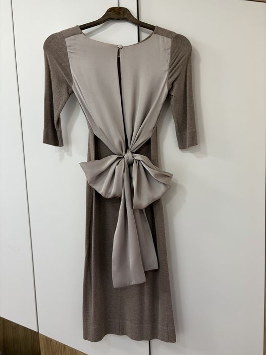 рокля Avin, в отлично състояние