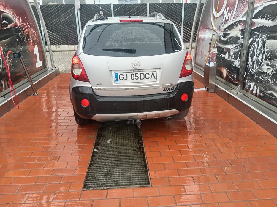 Vând Opel antara 2.0