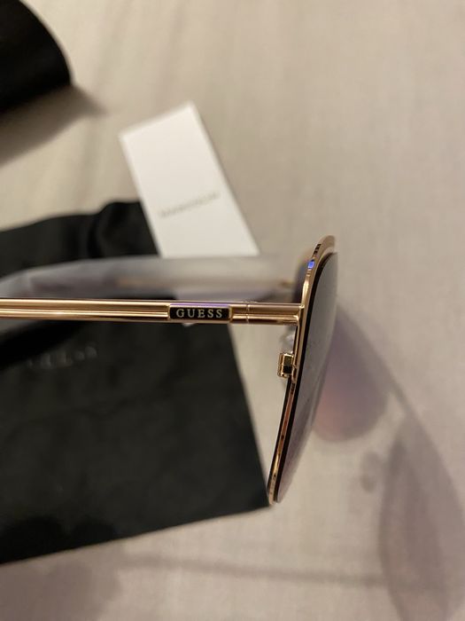 Слънчеви очила Guess