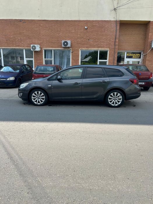 OPEL Astra 2011 — imagine 4