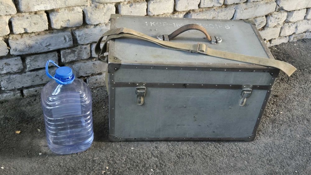 Сундук советского кинооператора  57 х 34 х 36(выс) см.