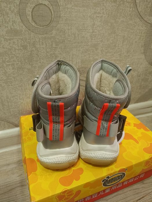 Зимние сапожки на девочку