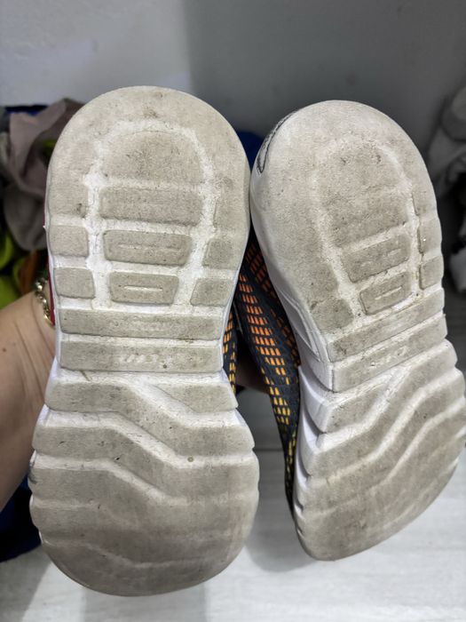 Adidasi skechers nr 19,5 cm